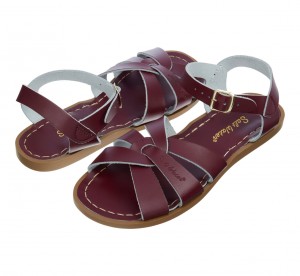 Women's Salt Water Original Sandals Claret | 57YCLXSJQ