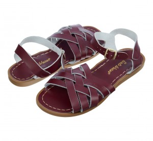 Women's Salt Water Retro Sandals Claret | 71DUSCALB