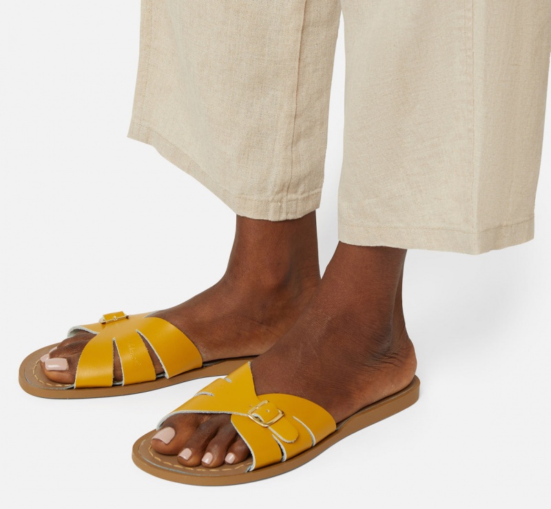 Women's Salt Water Classic Sandals Mustard | 34TLQIUEO