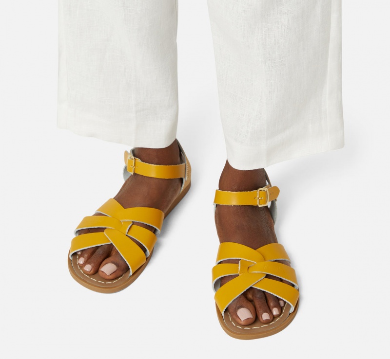 Women's Salt Water Original Sandals Mustard | 27PWTHIJQ