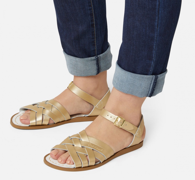 Women's Salt Water Retro Sandals Gold | 98YDHNWVU