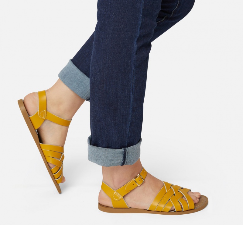 Women's Salt Water Retro Sandals Mustard | 94BMUALEK