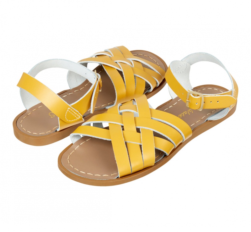 Women\'s Salt Water Retro Sandals Mustard | 94BMUALEK